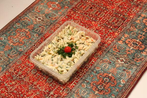 سالاد ماکارونی با کالباس